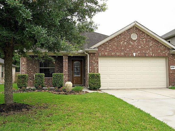 2nd image of 2737 Sandberry Dr