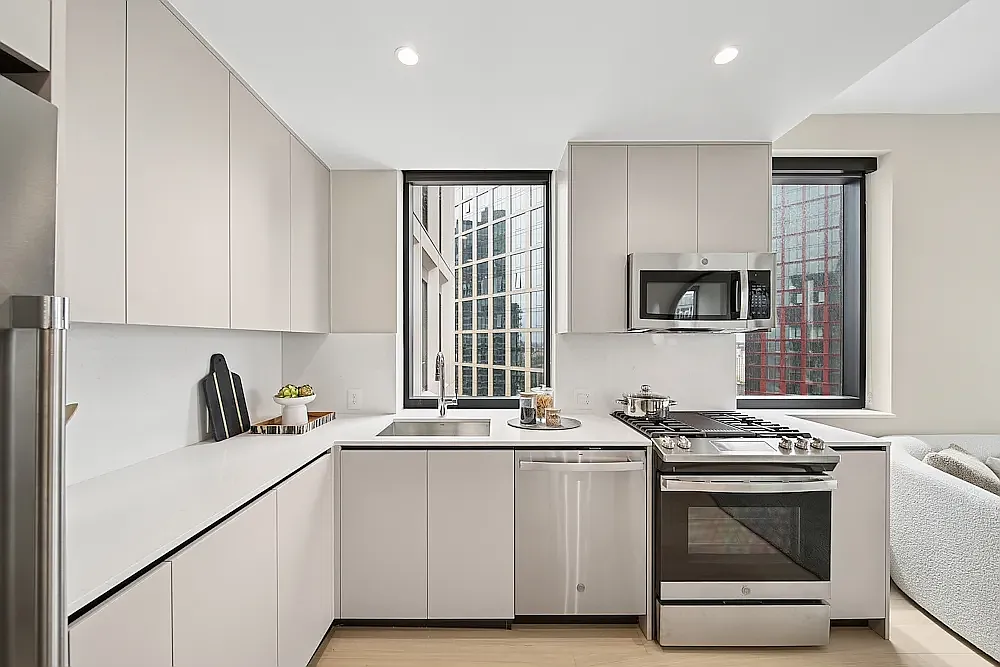 567 Fulton Street — Photo 3