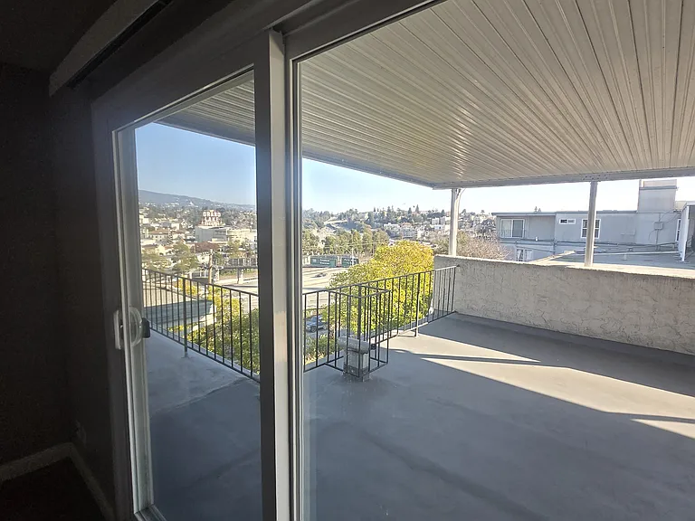 520 Van Buren Avenue — Photo 105