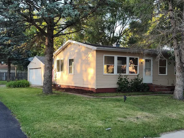 1000 Drexel Blvd, Machesney Park, IL 61115