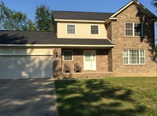 22431 Haynes Ave, Farmington Hills, MI 48336