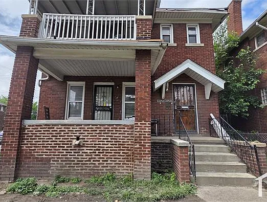 2 bed, $900 — Photo 2