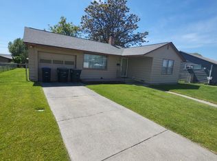 323 W Knolls Vista Dr, Moses Lake, WA 98837