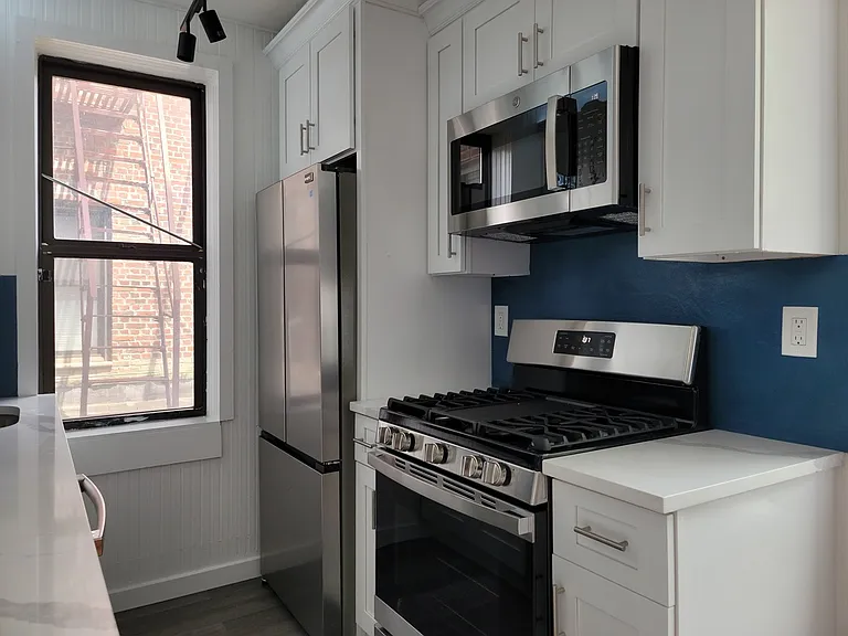 1 Broad Pkwy #2P — Photo 6