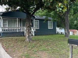 231 E Acheson St, Denison, TX 75021