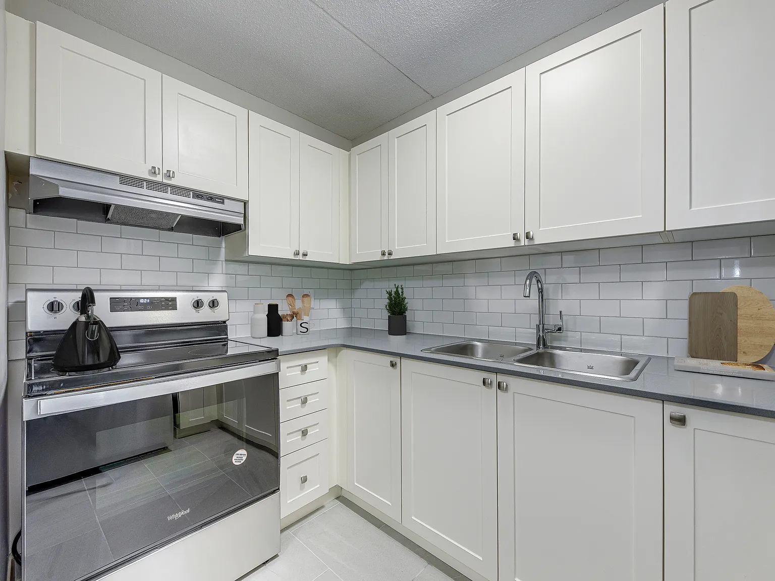 Phoenix Mill Apartments — Photo 3
