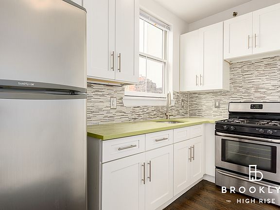 4th image of 151 Meserole St APT 4R
