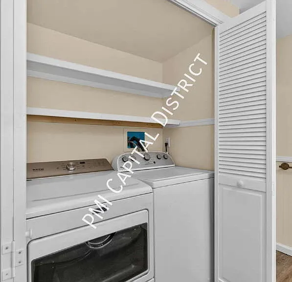 2481 Augustine Ave #B — Photo 18