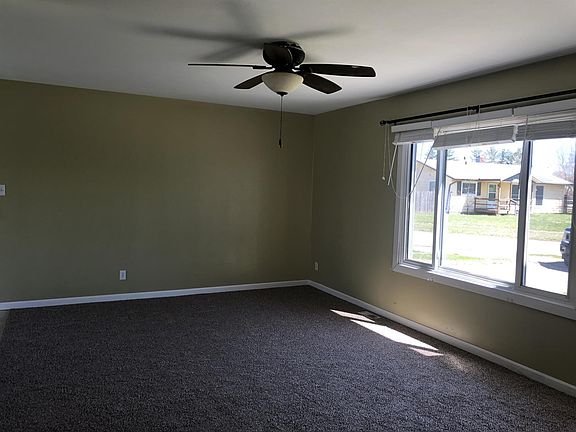 4th image of 28877 Frank Ct