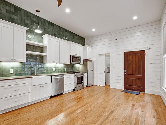3rd image of 131 Adams St #2