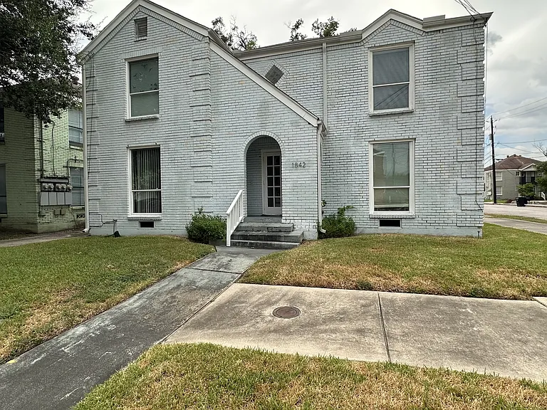 1842 W Main St #3 — Photo 7