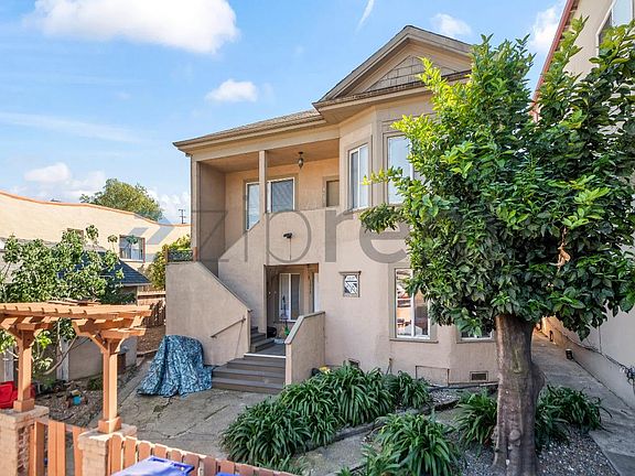 2nd image of 1613 Pomona St