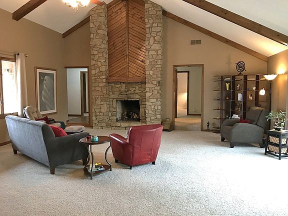 2nd image of 3579 E Emerald Dr