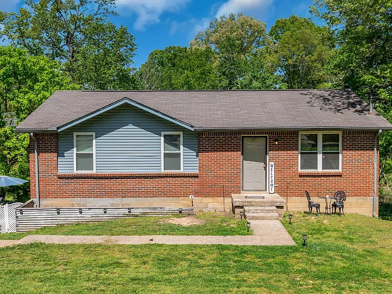 7222 Timberlane Dr — Photo 2
