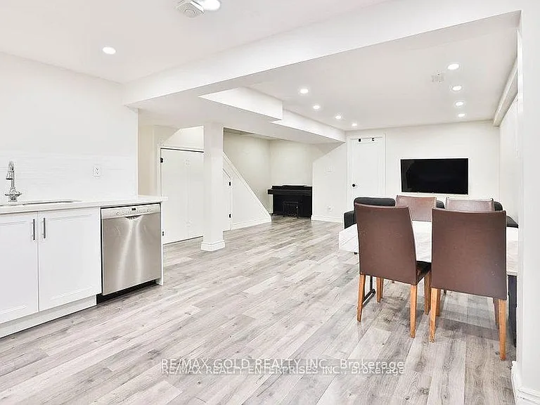 2673 Kingsberry Cres #BASEMENT — Photo 8