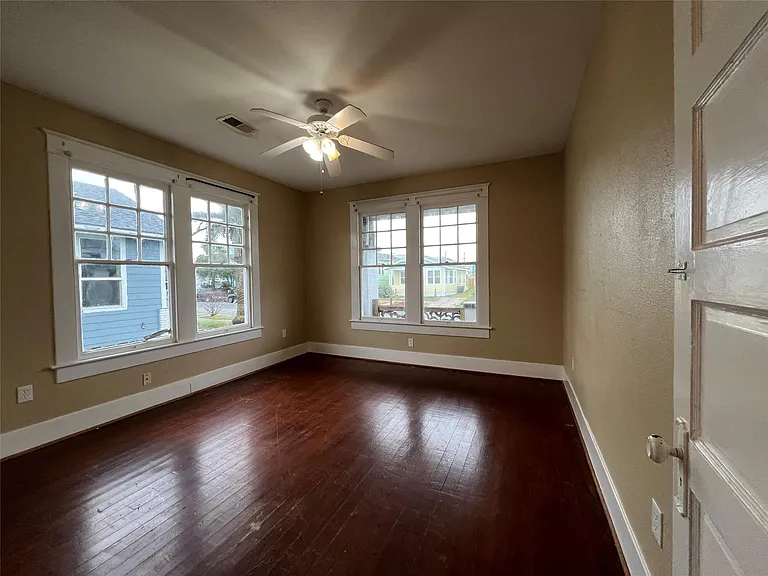 1328 Ursuline St — Photo 12
