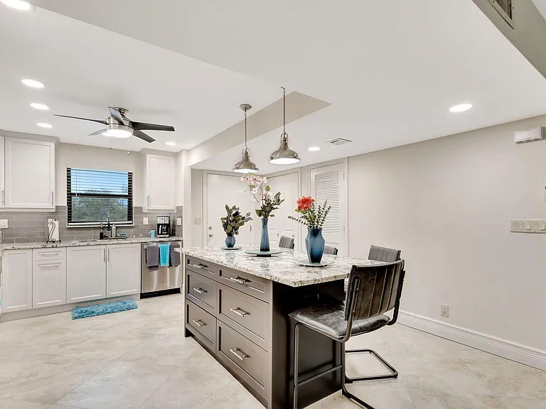 300 N A1a Hwy #403-O — Photo 8