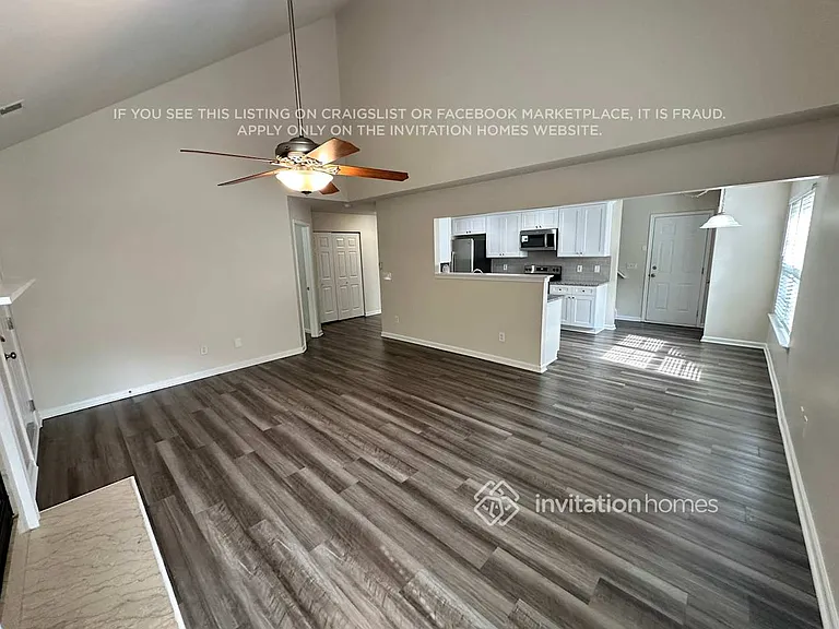 8806 Laurel Run Dr — Photo 3