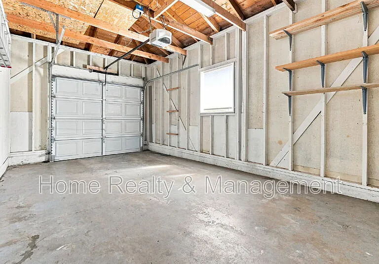 10807 Larry Dr — Photo 28