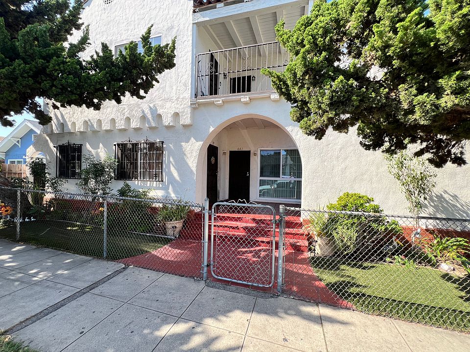 1st image of 441 E 19th St #441
