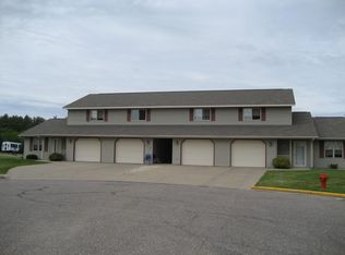 613 Galena Cir APT 2, Prairie Du Sac, WI 53578