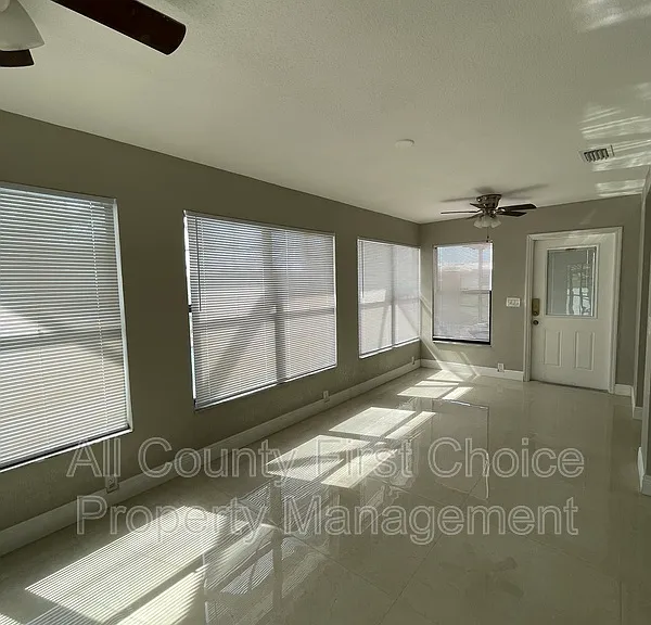 3580 102nd Pl N — Photo 6