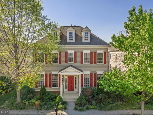 10582 Poagues Battery Dr, Bristow, VA 20136
