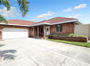 14261 Iroquois Ave, Largo, FL 33774