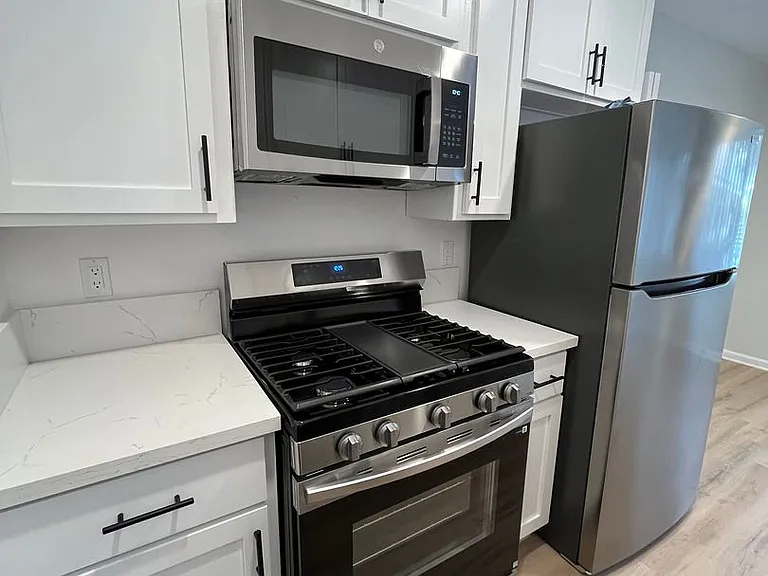 12323 Texas Ave — Photo 39