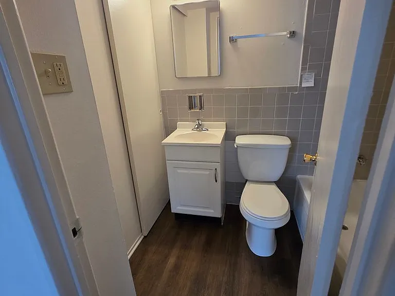 Mackenzie Place — Photo 10