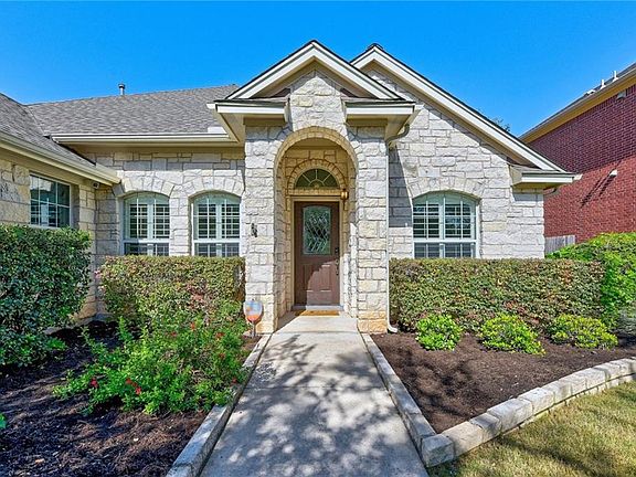 3rd image of 103 Tulip Trail Bnd