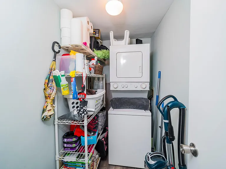 10170 Beach Dr SW — Photo 11