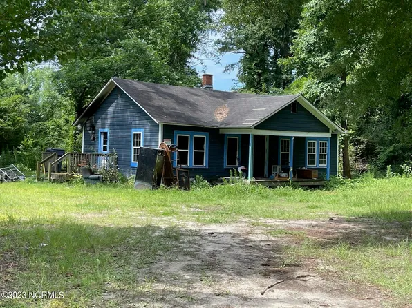 5640 Sam Potts Highway, Hallsboro, NC 28442