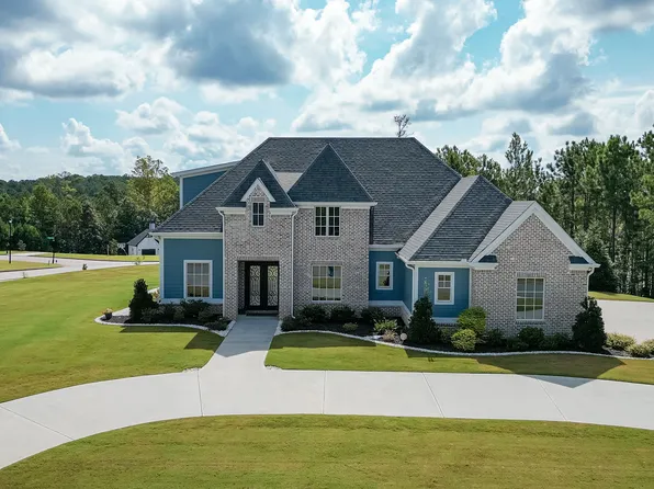 61 Forest Berry Ct, Newnan, GA 30265