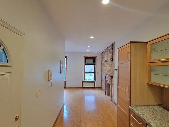 5th image of 1667 Lexington Ave APT 3
