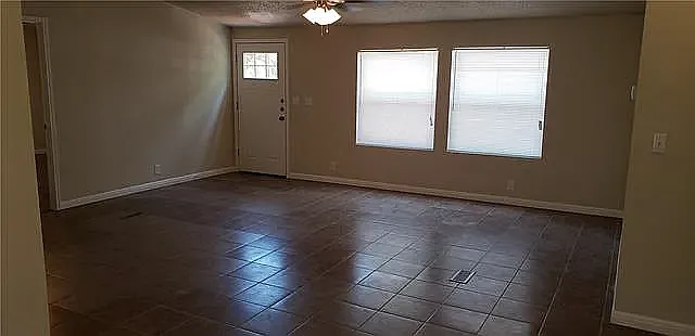305 S Cougar Ave — Photo 21