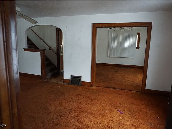 3rd image of 1088 Packard Dr