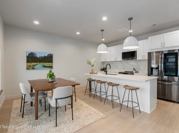 623 Stone Peak Loop, Driggs, ID 83422