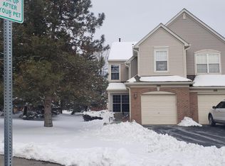 190 Stockton Dr, Grayslake, IL
