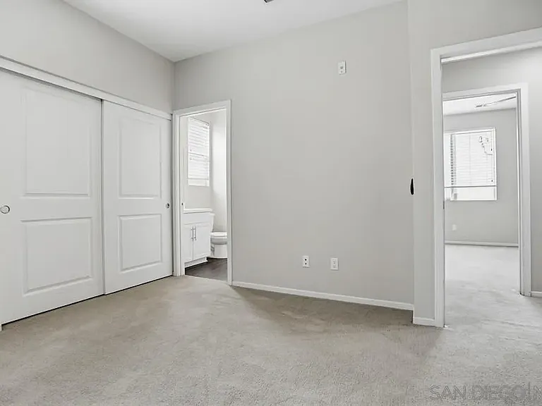 329 Antoni Gln #1404 — Photo 22