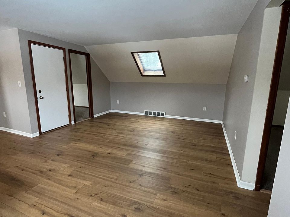 1st image of 1443 E & W