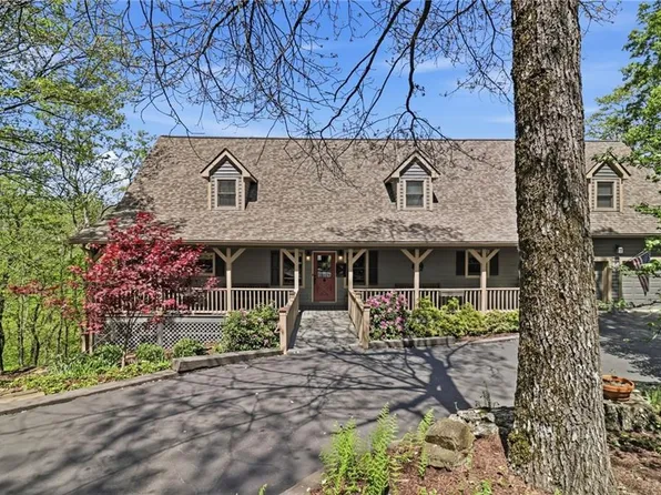 1692 Ridgeview Dr, Big Canoe, GA 30143