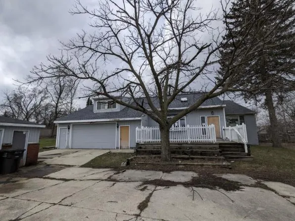 3927 South 41st STREET, Greenfield, WI 53221