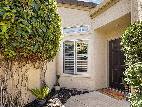 3rd image of 1109 Copper Lantern Ct