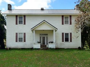 1065 Dozier Boat Dock Rd, Charlotte, TN 37036