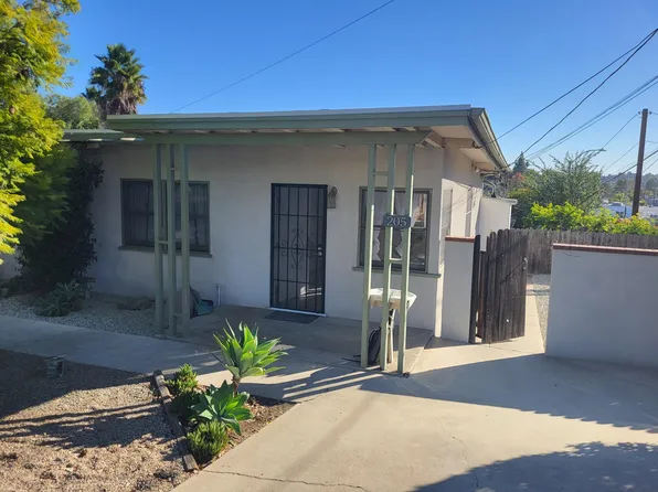 205 E Kalmia St #205, Fallbrook, CA 92028