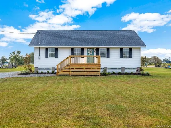 127 Kathy Rd, Lake Charles, LA 70607