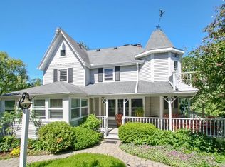 5877 Alvin Howe Rd, Burlington, WI 53105