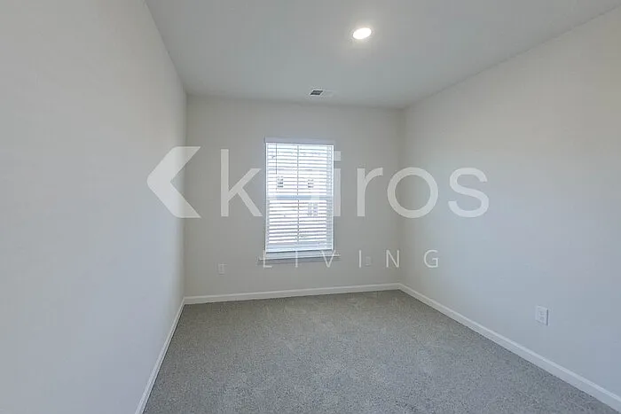 2083 Banyan Cir — Photo 17