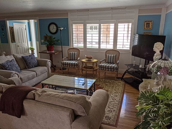 4th image of 765 E Three Fountains Cir Unit 28
